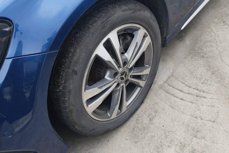 Used Mercedes-Benz C-Class 2018 C 200 L Sport Edition Left Front Wheel Hub