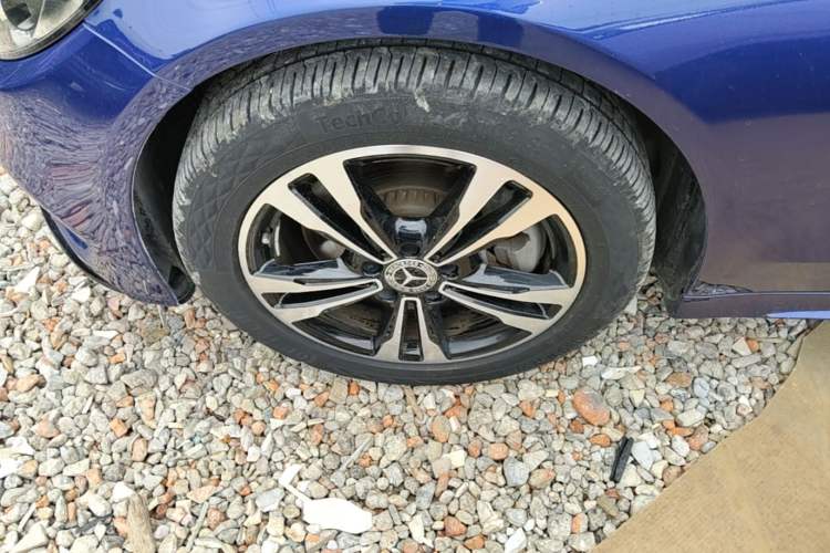 Used Mercedes-Benz C-Class 2018 C 200 Sport Edition Left Front Wheel Hub