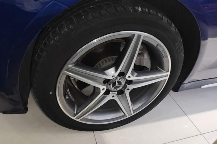 Used Mercedes-Benz C-Class 2018 C 200 L Sport Edition Achievement Special Edition Left Front Wheel Hub