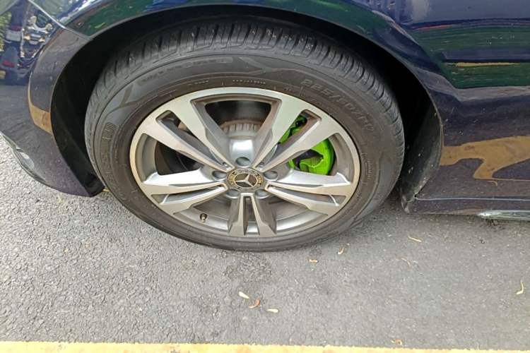 Used Mercedes-Benz C-Class 2018 C 200 L Sport Edition Left Front Wheel Hub