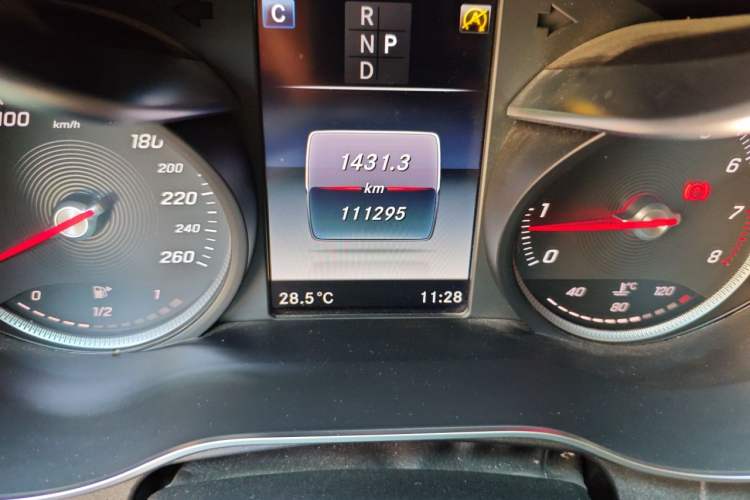 Used Mercedes-Benz C-Class 2018 C 200 L Sport Edition Achievement Special Edition Odometer Close Up