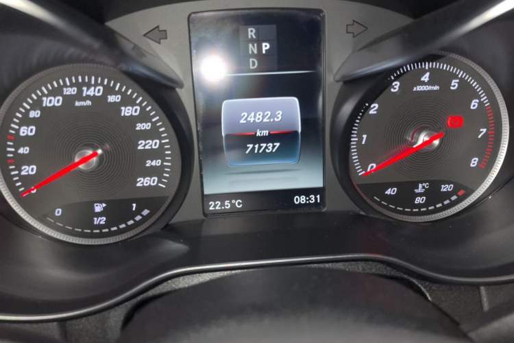 Used Mercedes-Benz C-Class 2018 C 200 L Sport Edition Achievement Special Edition Odometer Close Up