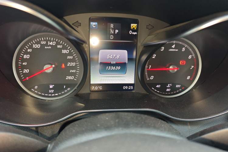 Used Mercedes-Benz C-Class 2018 C 180 L Dynamic Sports Edition Odometer Close Up