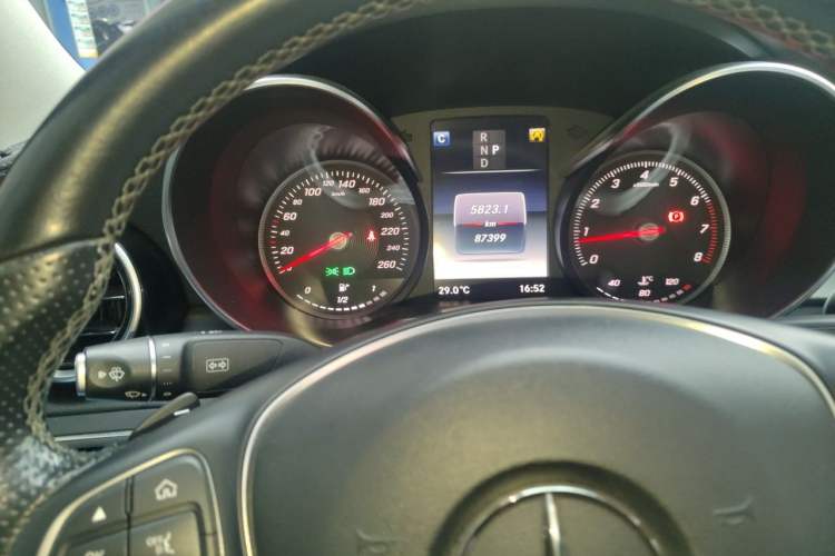 Used Mercedes-Benz C-Class 2018 C 200 L Sport Edition Achievement Special Edition Odometer Close Up