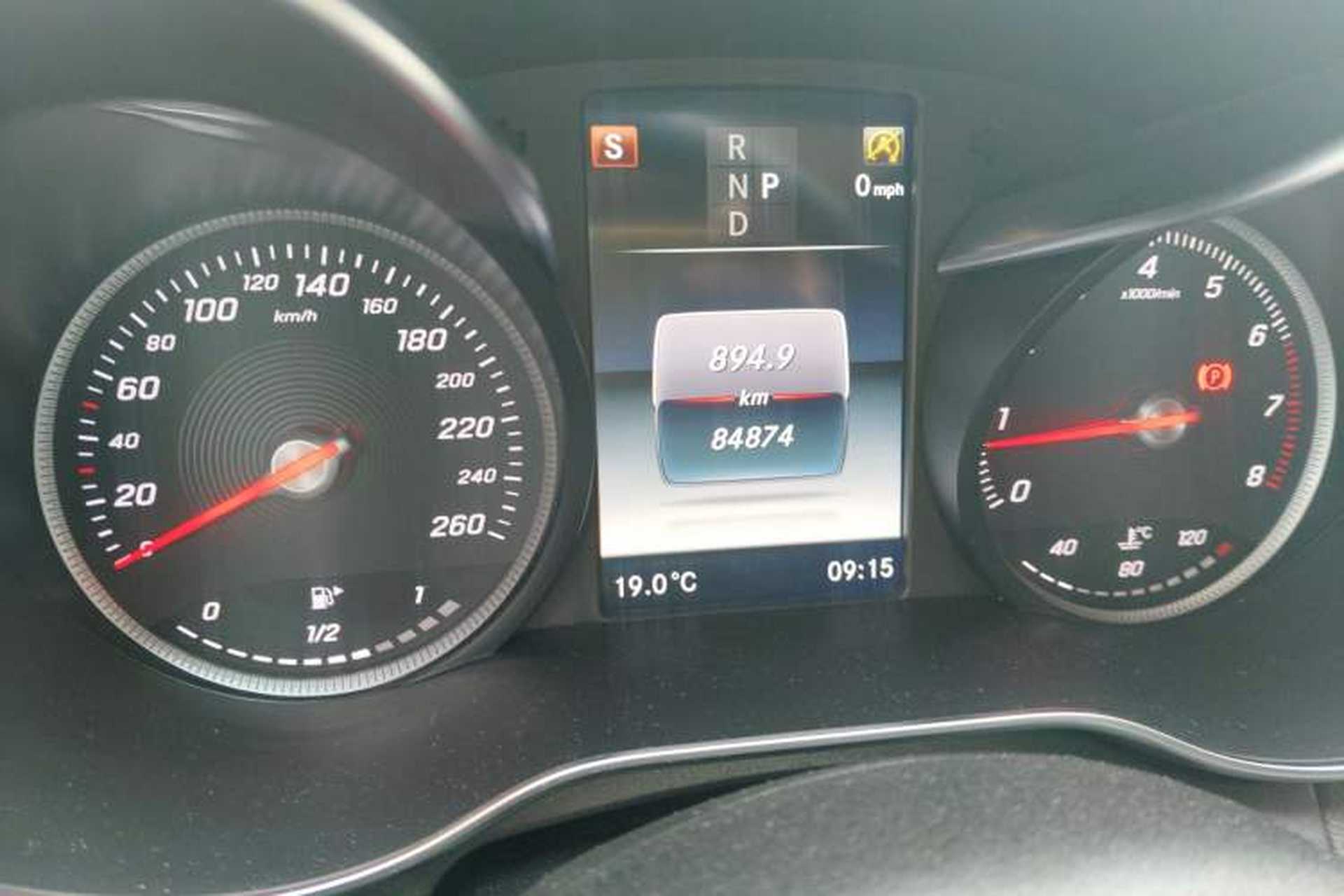 Used Mercedes-Benz C-Class 2018 C 200 L Sport Edition Odometer Close Up