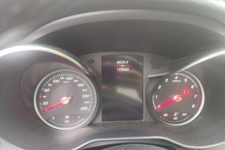 Used Mercedes-Benz C-Class 2018 C 200 L Sport Edition Achievement Special Edition Odometer Close Up