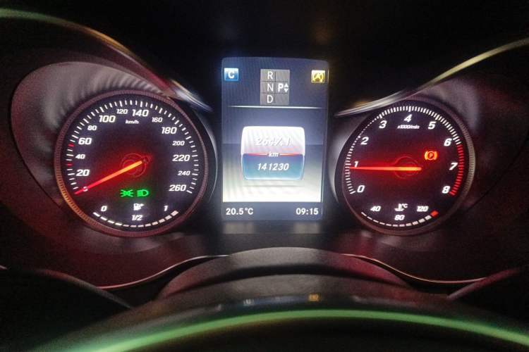 Used Mercedes-Benz C-Class 2018 C 200 Achievement Special Edition Odometer Close Up