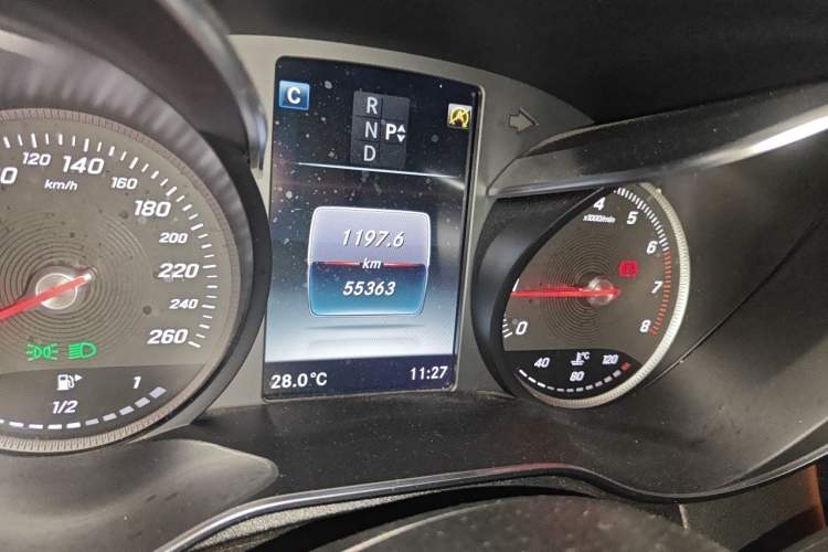 Used Mercedes-Benz C-Class 2018 C 200 Coupe Odometer Close Up