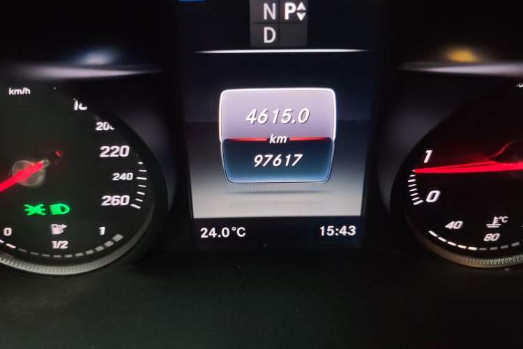 Used Mercedes-Benz C-Class 2018 C 200 Sport Edition Odometer Close Up