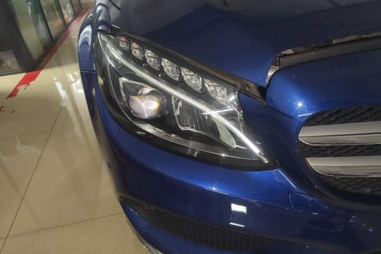 Used Mercedes-Benz C-Class 2018 C 200 L Sport Edition Right Front Headlight