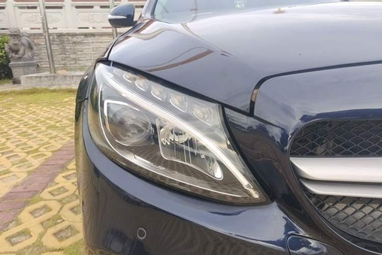 Used Mercedes-Benz C-Class 2018 C 200 L Sport Edition Right Front Headlight