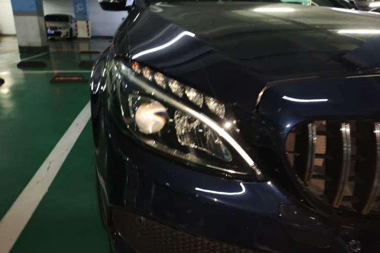 Used Mercedes-Benz C-Class 2018 C 200 Sport Edition Right Front Headlight