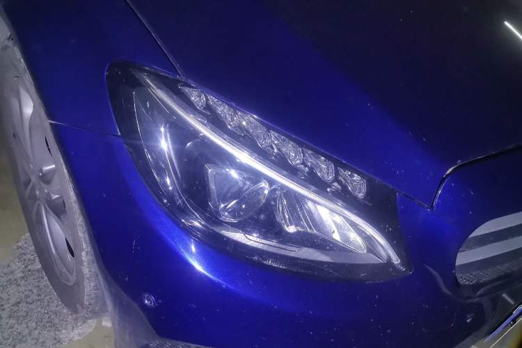 Used Mercedes-Benz C-Class 2018 C 180 L Fashion Model Right Front Headlight