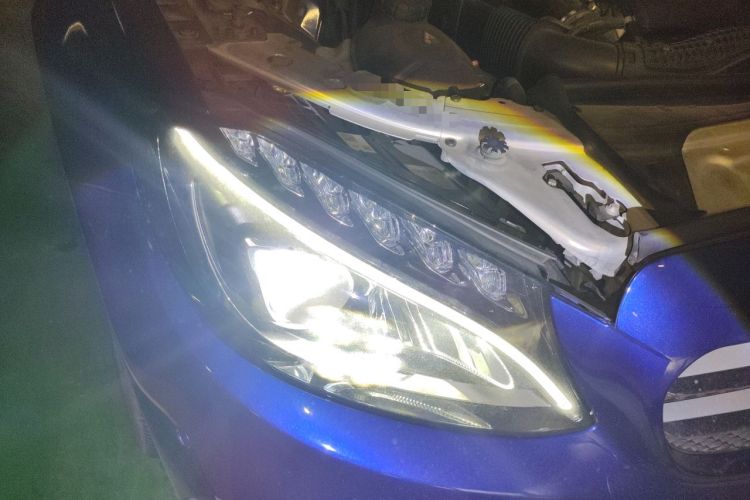 Used Mercedes-Benz C-Class 2018 C 200 L Sport Edition Right Front Headlight