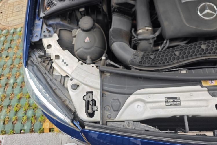 Used Mercedes-Benz C-Class 2018 C 200 L Sport Edition Right Front Headlight