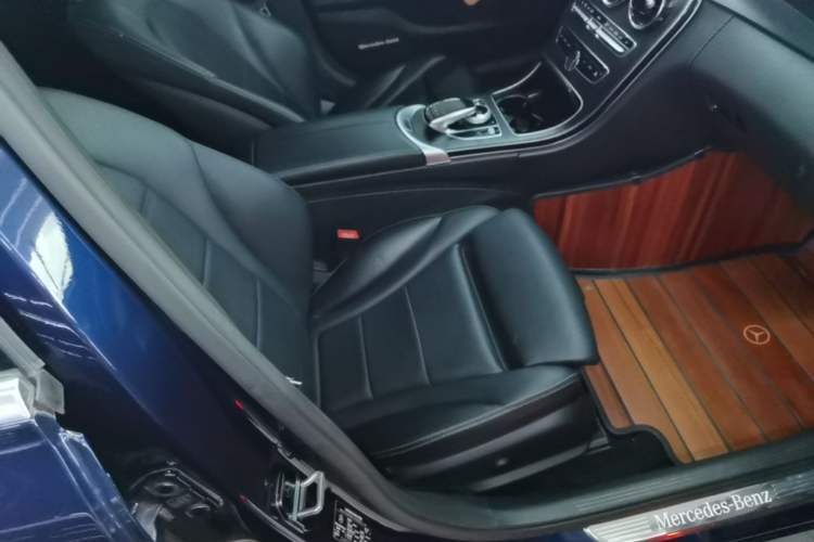 Used Mercedes-Benz C-Class 2018 C 200 L Sport Edition Right Front Seat