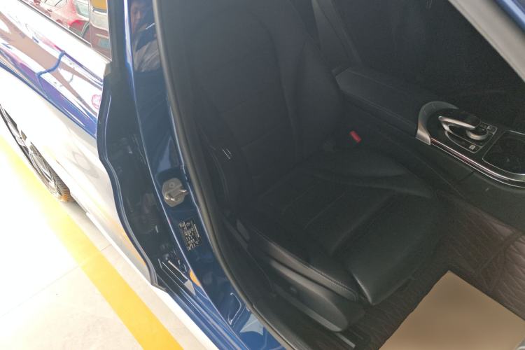 Used Mercedes-Benz C-Class 2018 C 200 L Sport Edition Right Front Seat