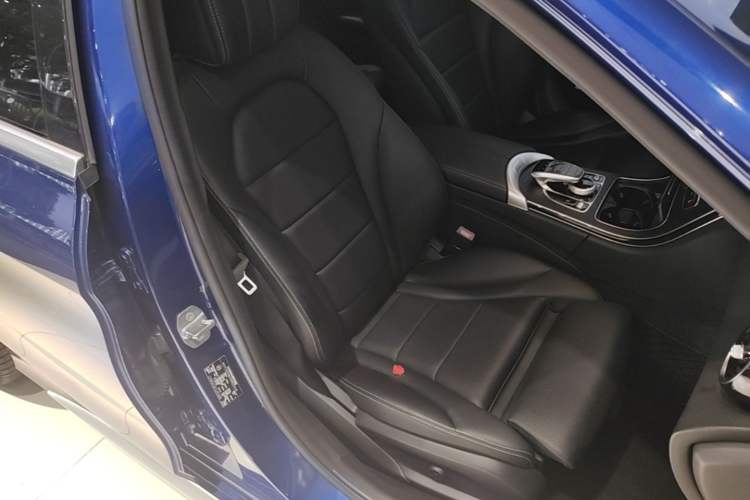 Used Mercedes-Benz C-Class 2018 C 200 L Sport Edition Achievement Special Edition Right Front Seat