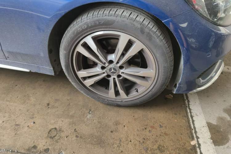Used Mercedes-Benz C-Class 2018 C 200 L Sport Edition Right Front Wheel Hub