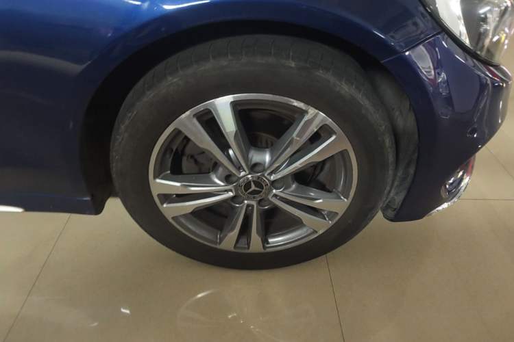Used Mercedes-Benz C-Class 2018 C 200 L Sport Edition Right Front Wheel Hub