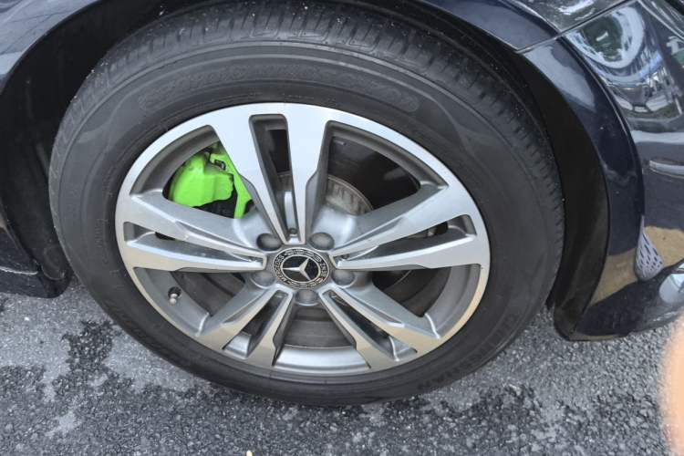 Used Mercedes-Benz C-Class 2018 C 200 L Sport Edition Right Front Wheel Hub