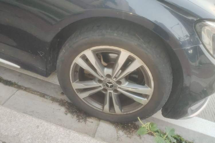 Used Mercedes-Benz C-Class 2018 C 200 L Sport Edition Right Front Wheel Hub