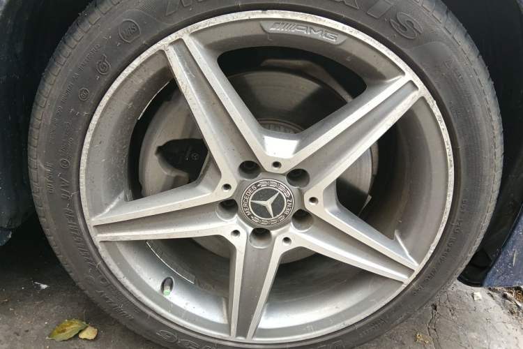 Used Mercedes-Benz C-Class 2018 C 200 L Sport Edition Achievement Special Edition Right Front Wheel Hub