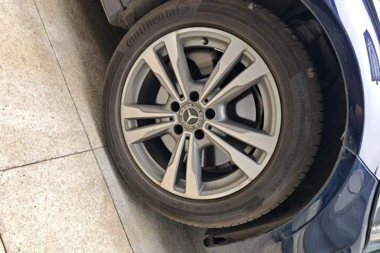 Used Mercedes-Benz C-Class 2018 C 200 L Sport Edition Right Front Wheel Hub