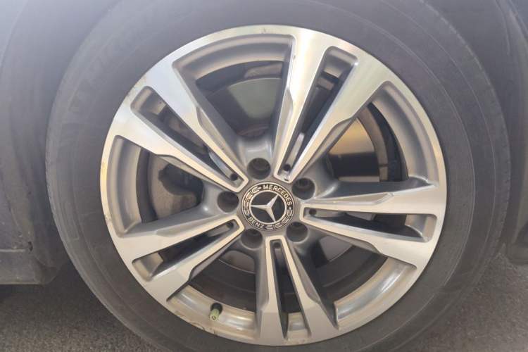 Used Mercedes-Benz C-Class 2018 C 200 L Sport Edition Right Front Wheel Hub