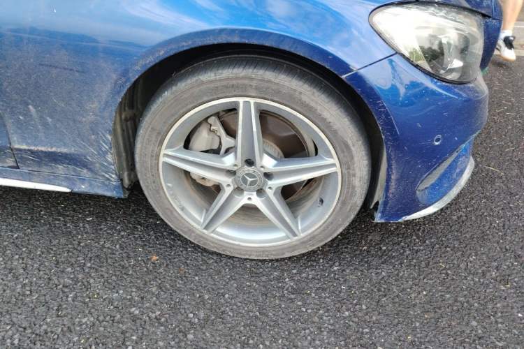 Used Mercedes-Benz C-Class 2018 C 200 L Sport Edition Achievement Special Edition Right Front Wheel Hub