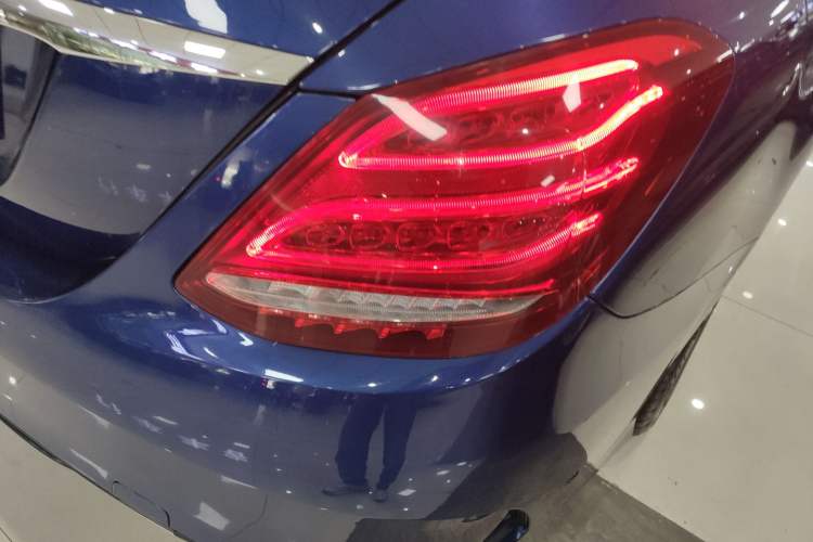 Used Mercedes-Benz C-Class 2018 C 200 L Sport Edition Right Rear Taillight