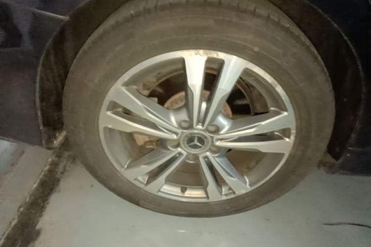 Used Mercedes-Benz C-Class 2018 C 200 L Sport Edition Right Rear Wheel Hub