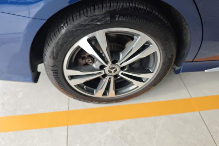 Used Mercedes-Benz C-Class 2018 C 200 L Sport Edition Right Rear Wheel Hub