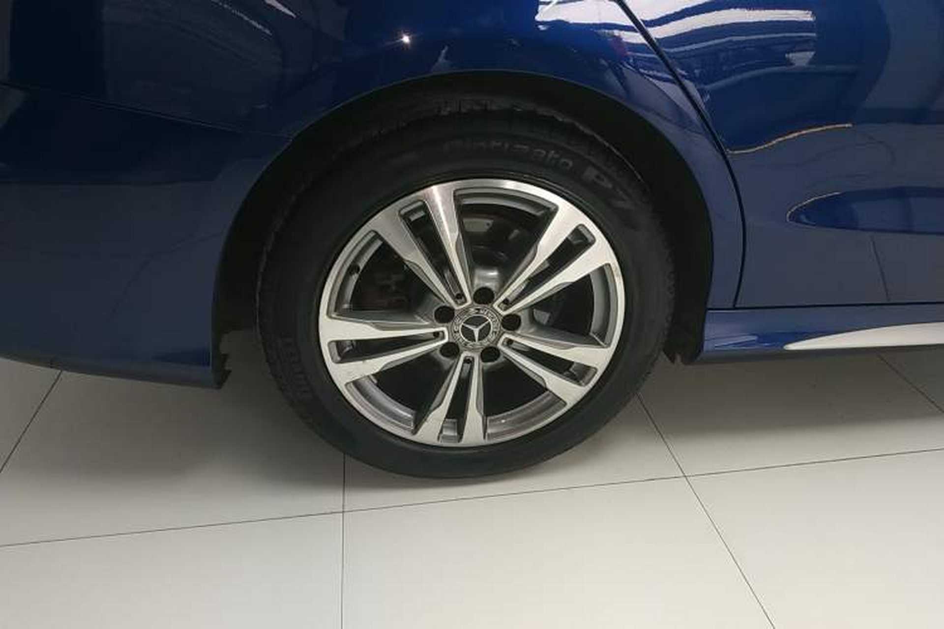 Used Mercedes-Benz C-Class 2018 C 200 L Sport Edition Right Rear Wheel Hub