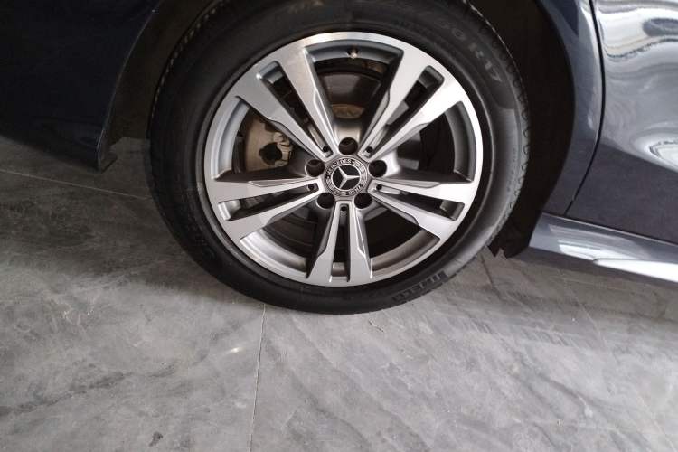 Used Mercedes-Benz C-Class 2018 C 200 L Sport Edition Right Rear Wheel Hub