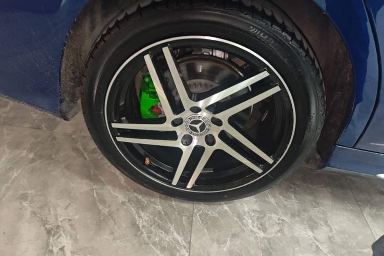Used Mercedes-Benz C-Class 2018 C 200 L Sport Edition Achievement Special Edition Right Rear Wheel Hub