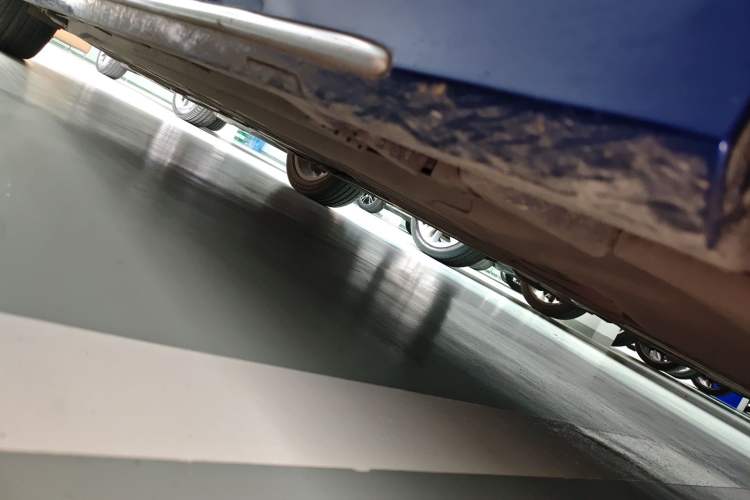Used Mercedes-Benz C-Class 2018 C 200 L Sport Edition Right Side Sill