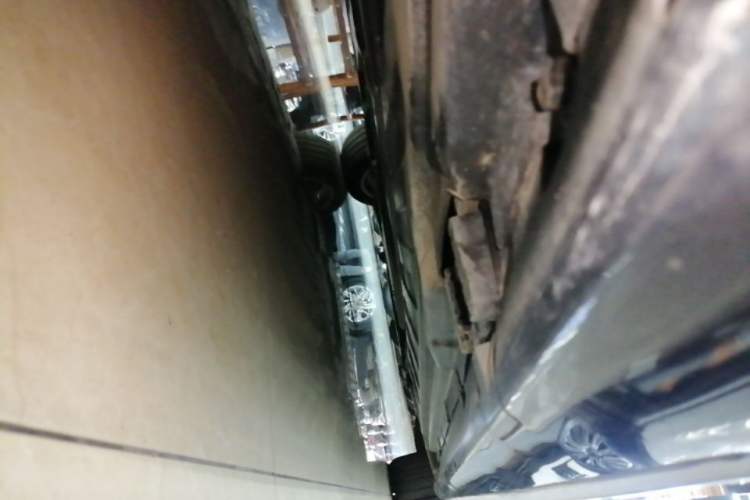 Used Mercedes-Benz C-Class 2018 C 200 L Sport Edition Right Side Sill