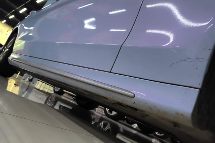 Used Mercedes-Benz C-Class 2018 C 200 L Sport Edition Right Side Sill
