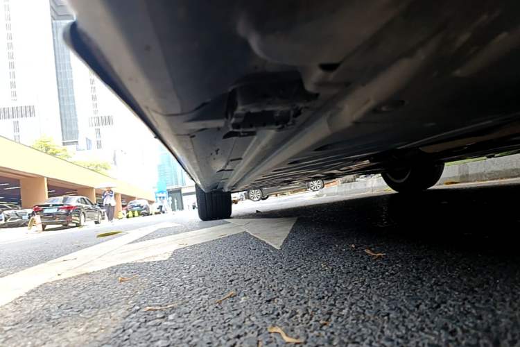 Used Mercedes-Benz C-Class 2018 C 200 L Sport Edition Right Side Sill