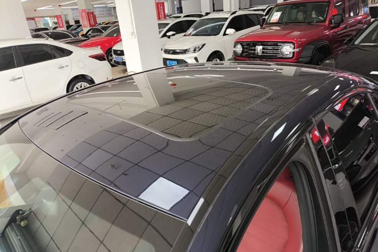Used Mercedes-Benz C-Class 2018 C 200 Sport Edition Roof
