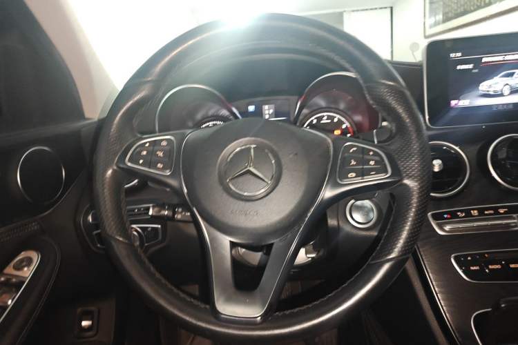 Used Mercedes-Benz C-Class 2018 C 200 L Sport Edition Steering Wheel