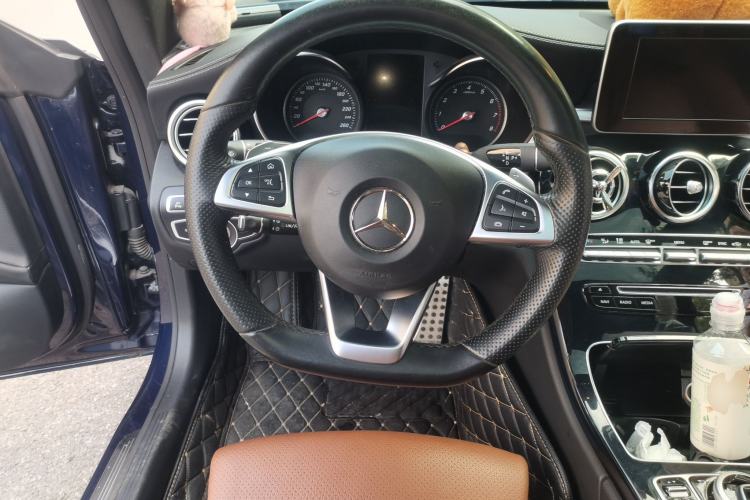 Used Mercedes-Benz C-Class 2018 C 200 Coupe Steering Wheel
