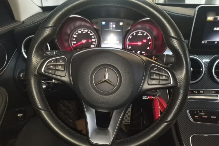 Used Mercedes-Benz C-Class 2018 C 180 L Fashion Edition Sport Version Steering Wheel