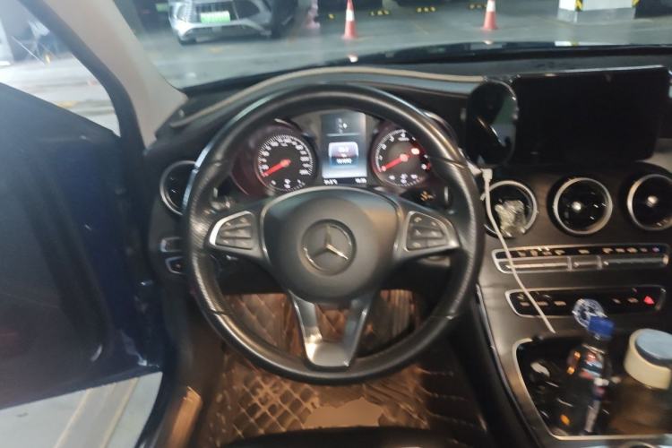 Used Mercedes-Benz C-Class 2018 C 180 L Fashion Edition Sport Version Steering Wheel