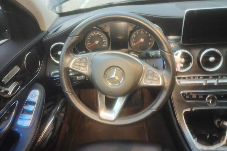 Used Mercedes-Benz C-Class 2018 C 200 L Sport Edition Steering Wheel