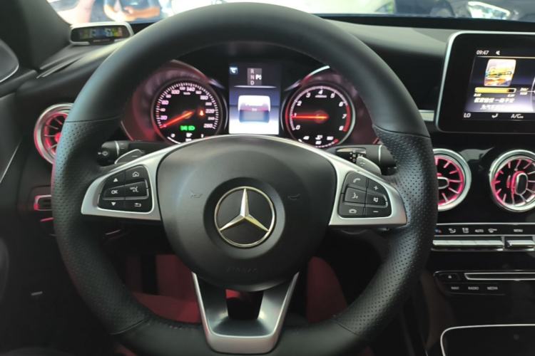 Used Mercedes-Benz C-Class 2018 C 200 Achievement Special Edition Steering Wheel