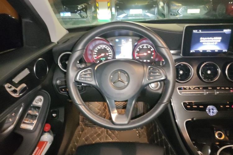 Used Mercedes-Benz C-Class 2018 C 200 L Sport Edition Steering Wheel