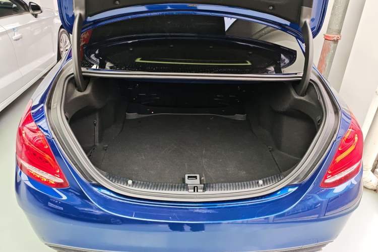 Used Mercedes-Benz C-Class 2018 C 200 L Sport Edition Trunk