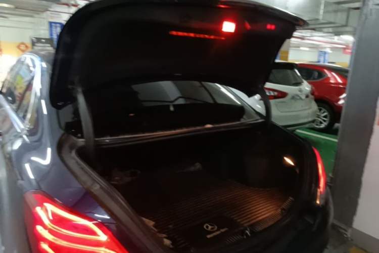 Used Mercedes-Benz C-Class 2018 C 200 L Sport Edition Trunk